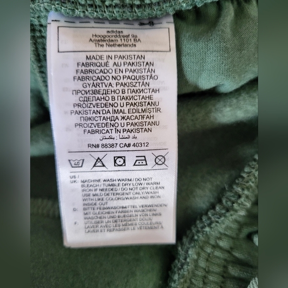 Green Adidas Men Sweatpants, Size XL (36) - Picture 4 of 6